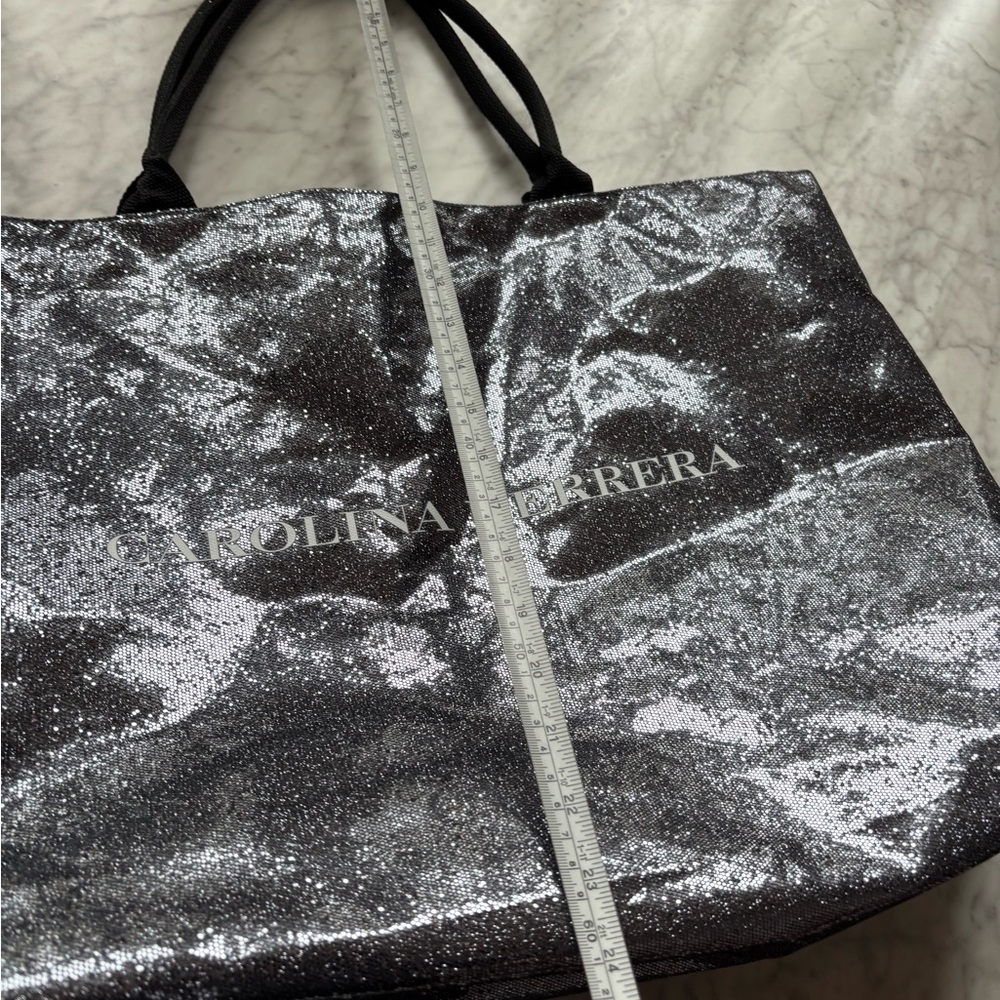 Carolina Herrera-Good Girl Glitter Tote Bag Shopper Overnight Bag ~Black/Silver - Picture 6 of 8
